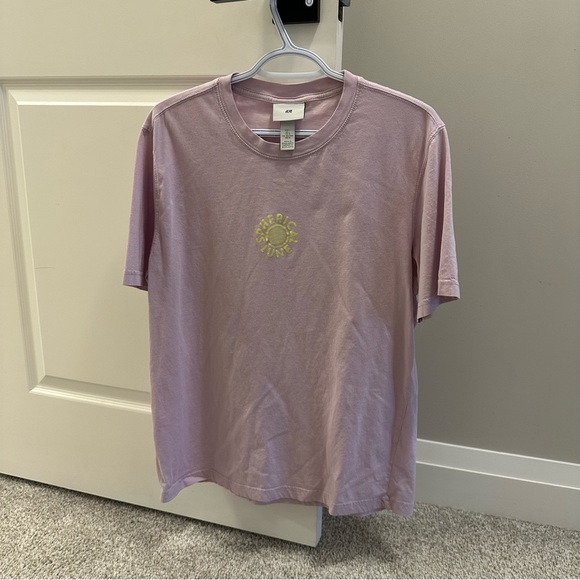 H&M Mens Graphic T-Shirt Logo - Picture 1 of 3